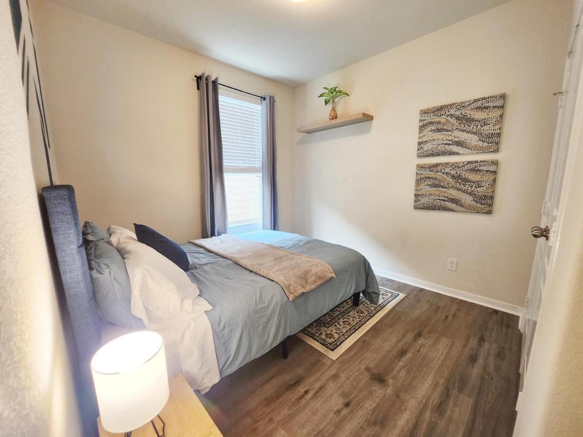 4 Bedroom Home Near Downtown Med Center Nrg Stadium Pearland Skyview Long By Ion Rentals ฮูสตัน ภายนอก รูปภาพ