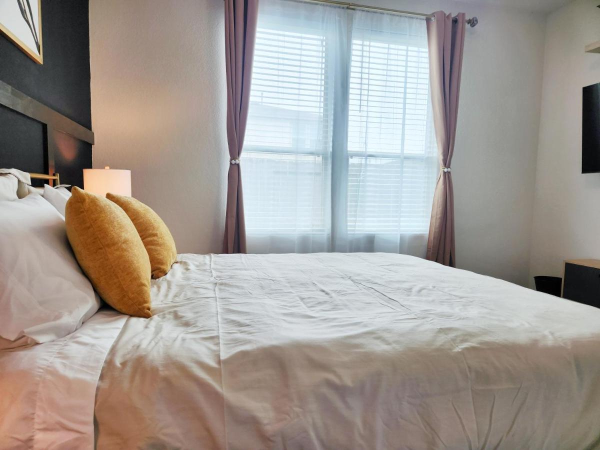 4 Bedroom Home Near Downtown Med Center Nrg Stadium Pearland Skyview Long By Ion Rentals ฮูสตัน ภายนอก รูปภาพ