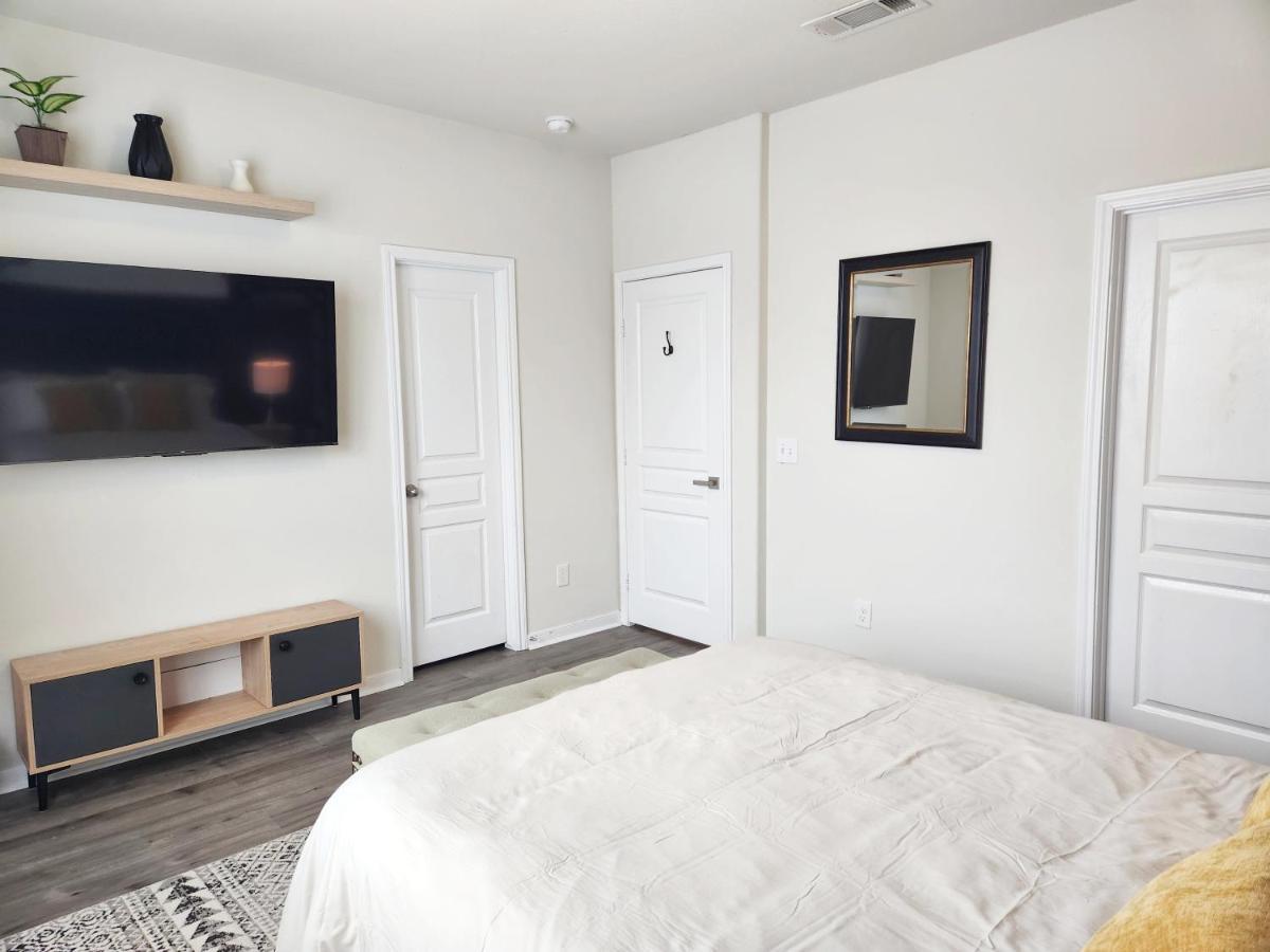 4 Bedroom Home Near Downtown Med Center Nrg Stadium Pearland Skyview Long By Ion Rentals ฮูสตัน ภายนอก รูปภาพ
