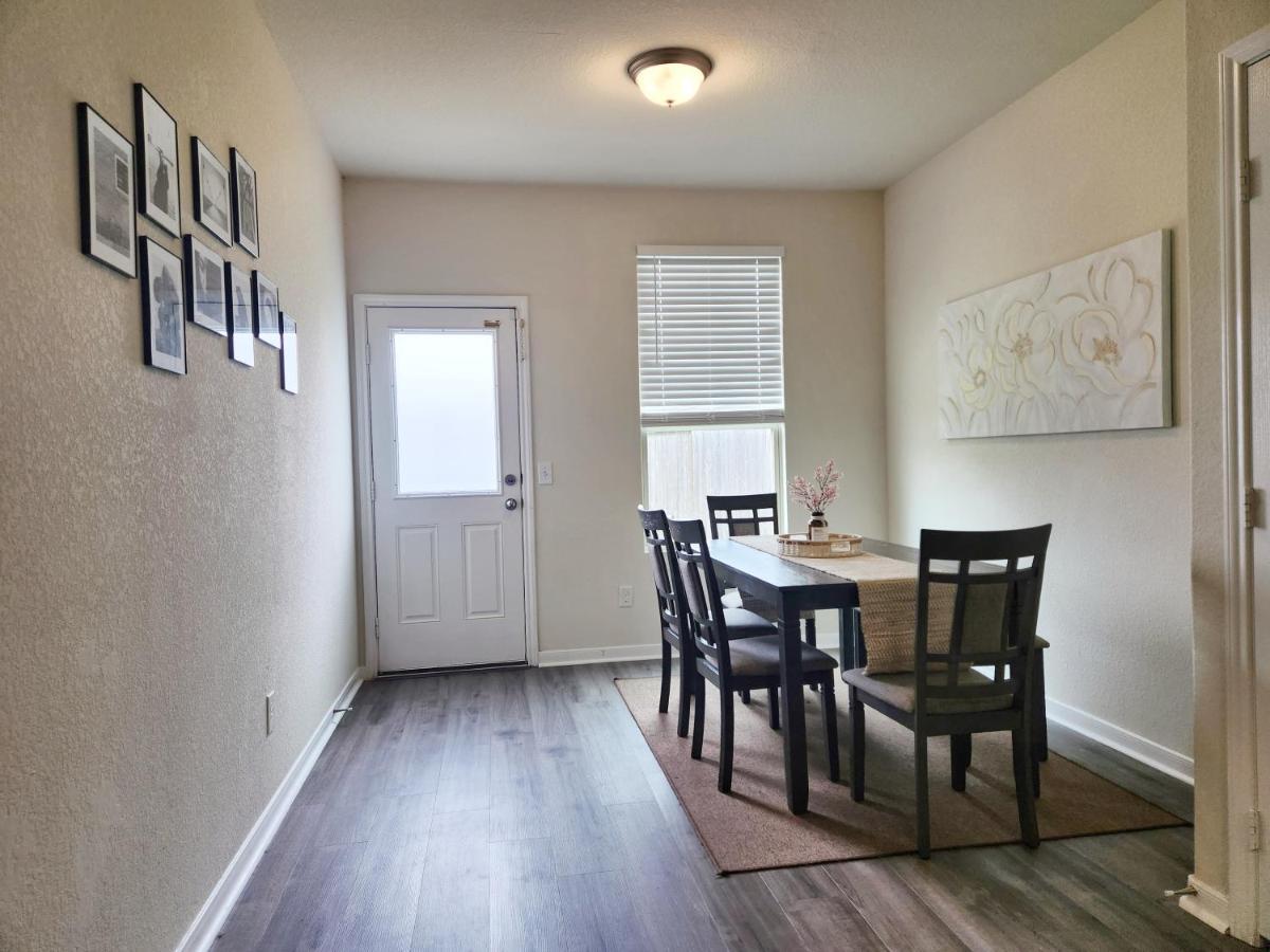 4 Bedroom Home Near Downtown Med Center Nrg Stadium Pearland Skyview Long By Ion Rentals ฮูสตัน ภายนอก รูปภาพ
